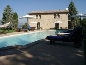 Villa Cottage Umbertide, close to Gubbio and Assisi, with panoramic pool